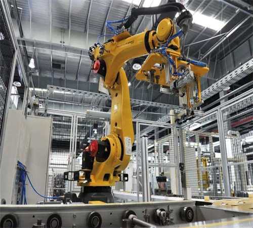 国内机器人产业中下游发展现状分析