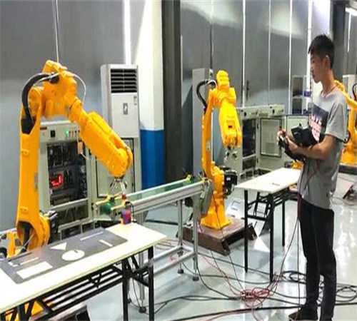 国自 ╳ 新疆五彩湾北三电厂 智能巡检机器人全场景应用案例解析