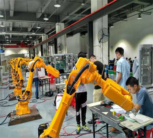 亚洲仍然是工业机器人最强劲的市场协作机器人市场发展迅速